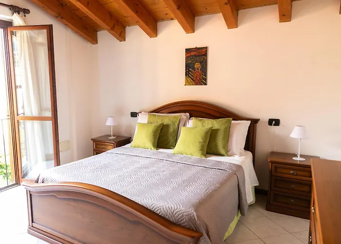 Casa Margherita, Holiday Home With Lovely Garden